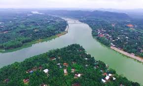 Phân tích sông hương qua hai đoạn trích sau 1 Phân tích sông hương qua hai đoạn trích sau